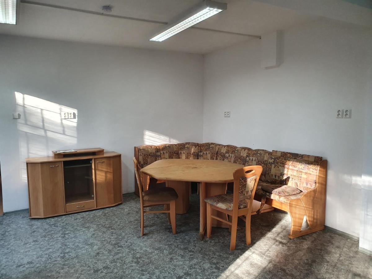 Ubytovna Koky Klasterec nad Ohri Luaran gambar